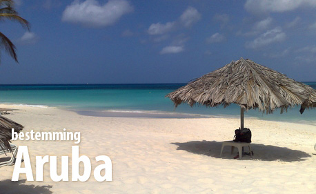 Tropische kust bij Aruba