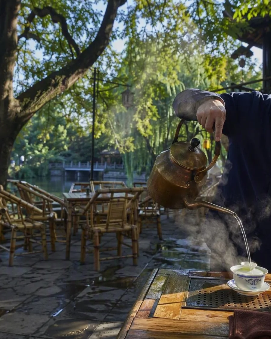 Voor zeven uur bij Heming Teahouse in Chengdu
