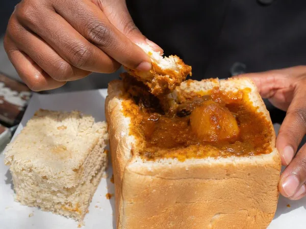 Durban in een kwart brood: curry, bunny chow en de stad eromheen