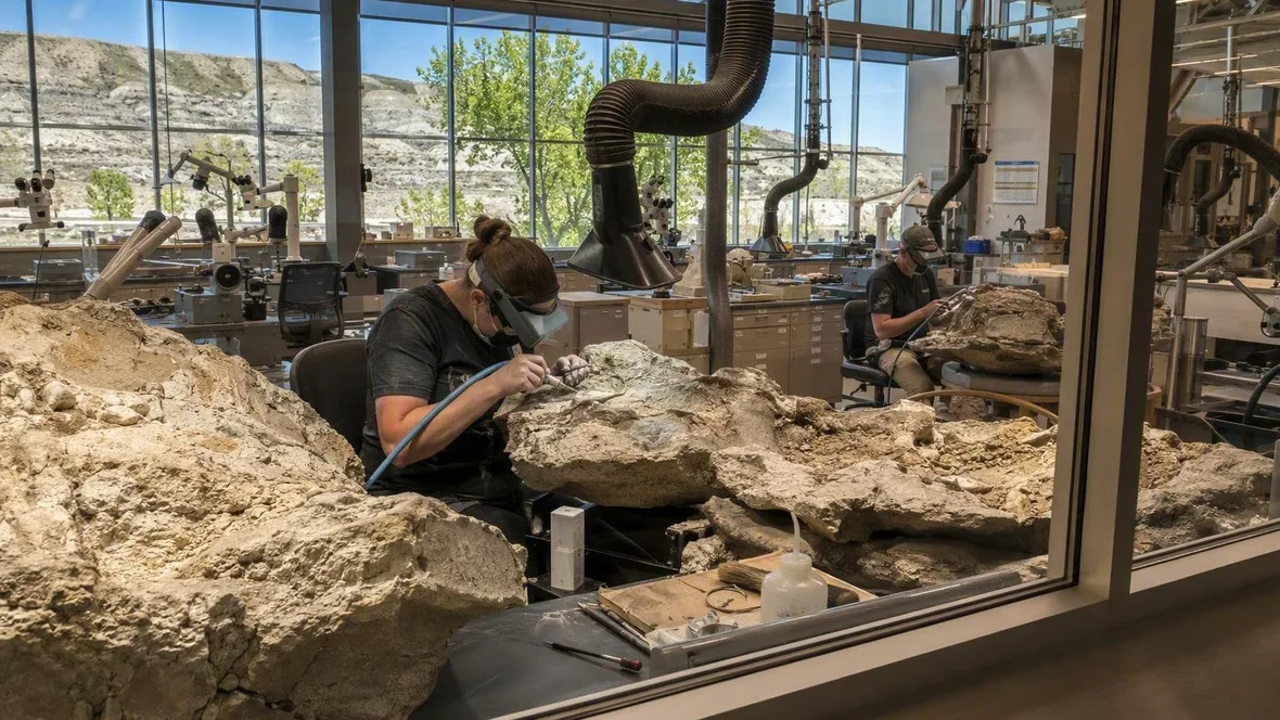 Drumheller: where Alberta’s dinosaur beds meet the badlands