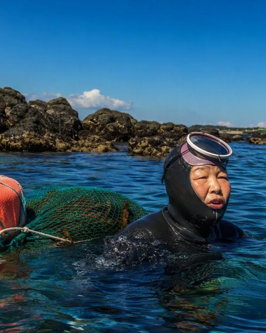 Op één ademteug: het werk van de haenyeo op Jeju