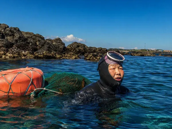 Op één ademteug: het werk van de haenyeo op Jeju
