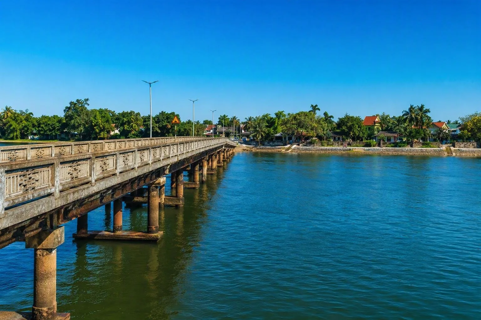 Cồn Hến, Huế