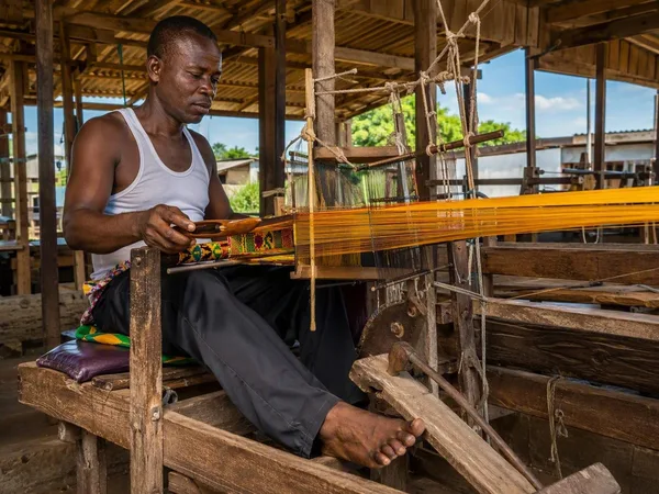 In Bonwire groeit kente draad voor draad
