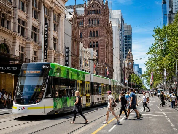 Met tramlijn 96 van East Brunswick naar St Kilda
