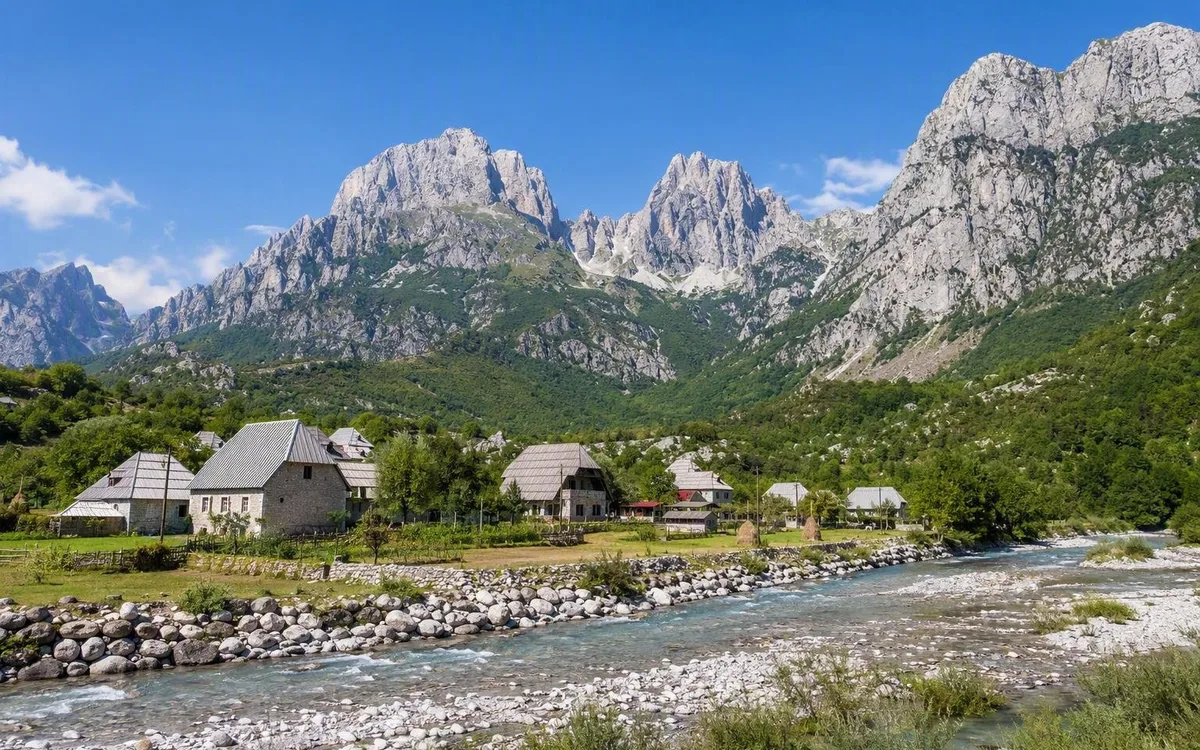 Van Grožnjan tot Theth: tien kleine plaatsen tussen steen, water en berg