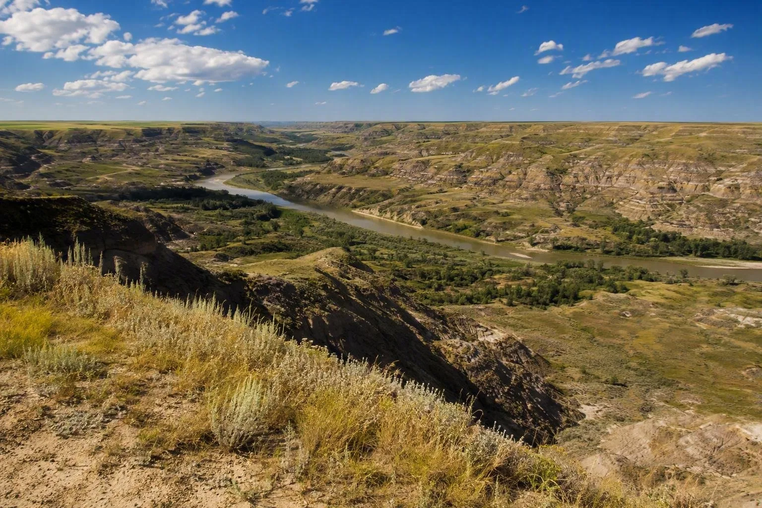 Dry Island Buffalo Jump Provincial Park
