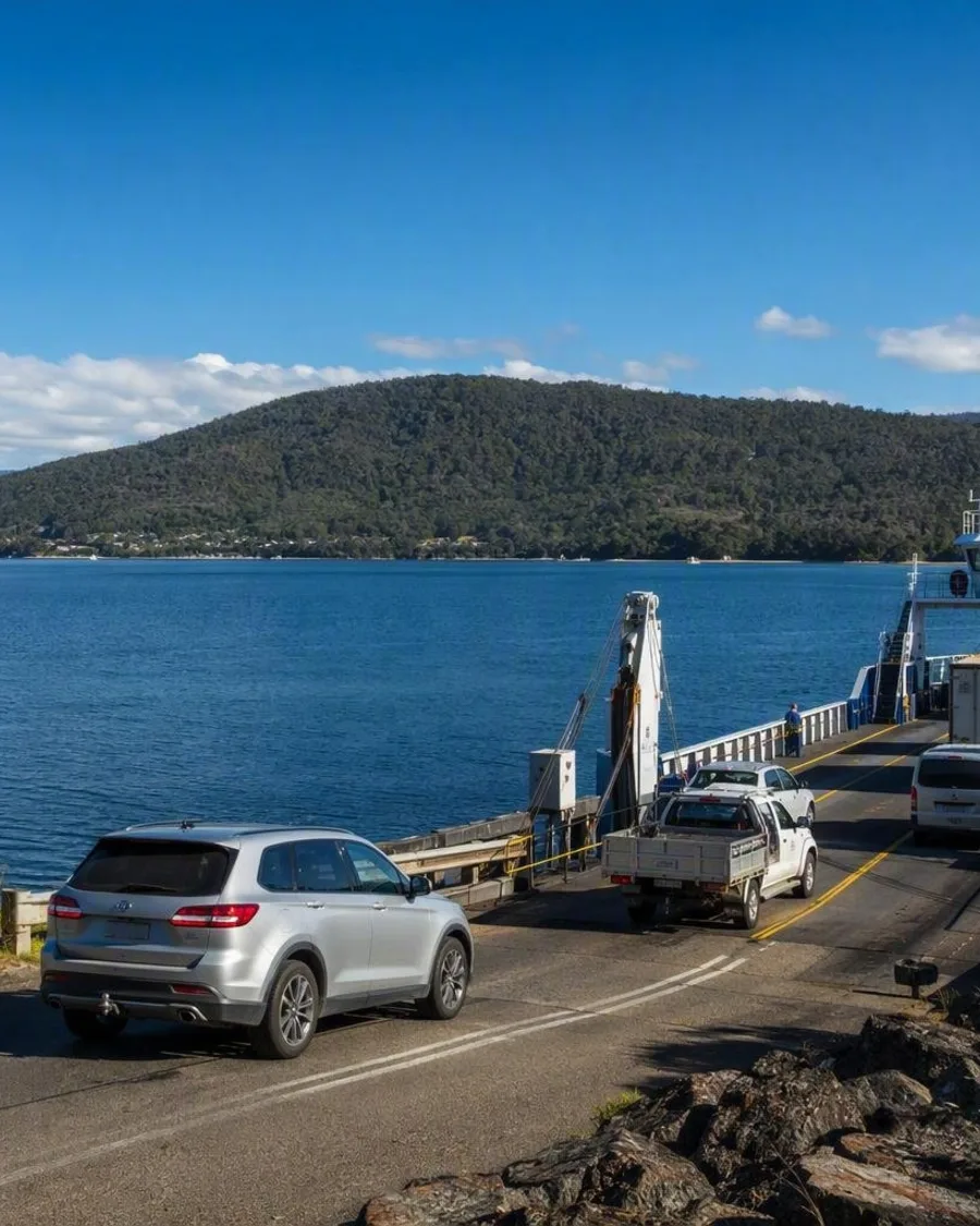 Van Hobart naar de dolerietkliffen van Bruny Island