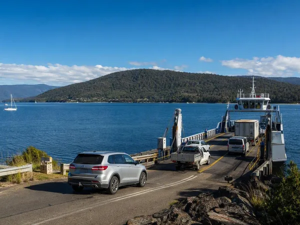 Van Hobart naar de dolerietkliffen van Bruny Island