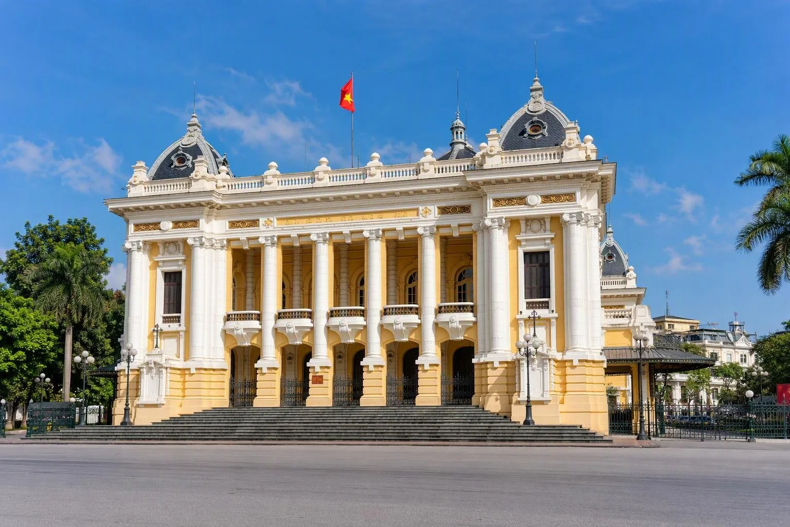 August Revolution Square
