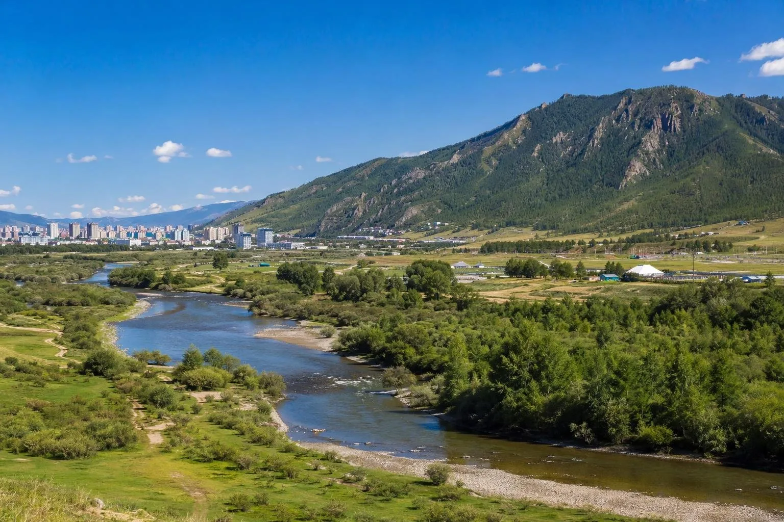 Tuul Valley
