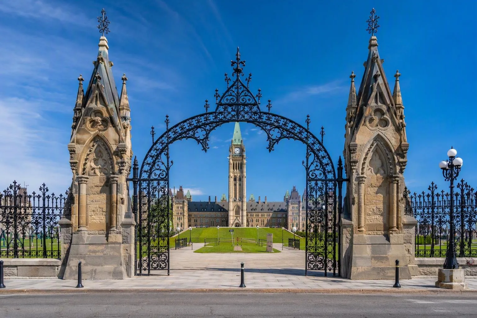 Queen’s Gates